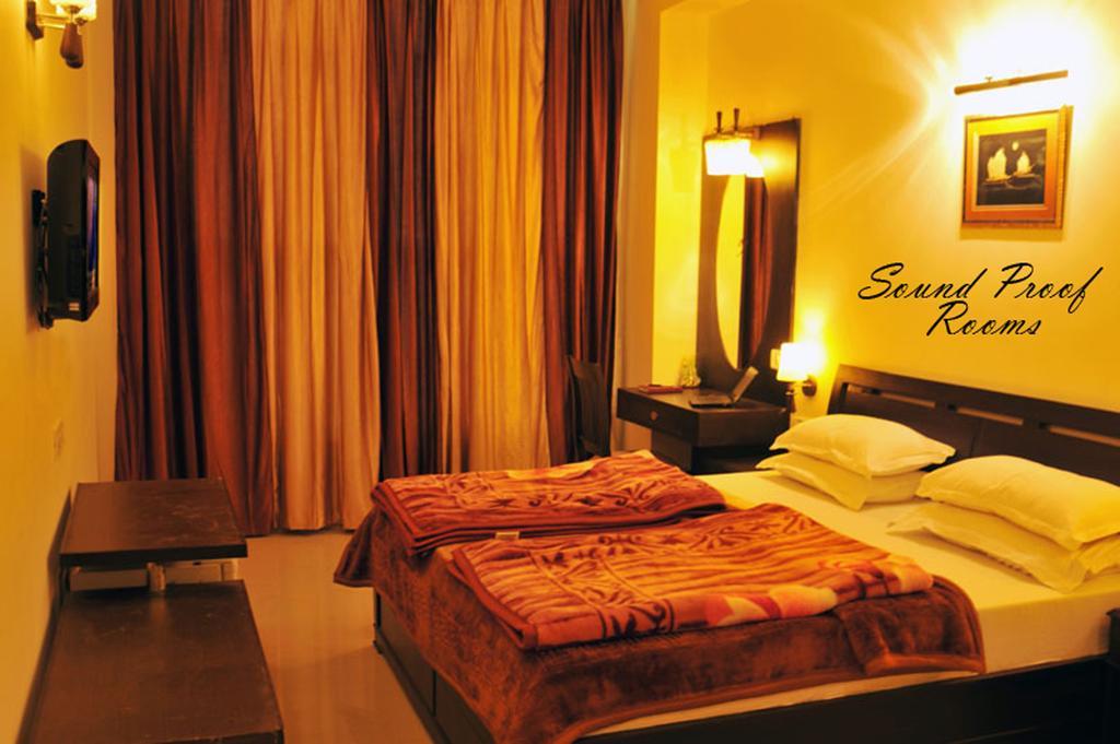 Hotel Hong Kong Inn Amritsar Eksteriør billede
