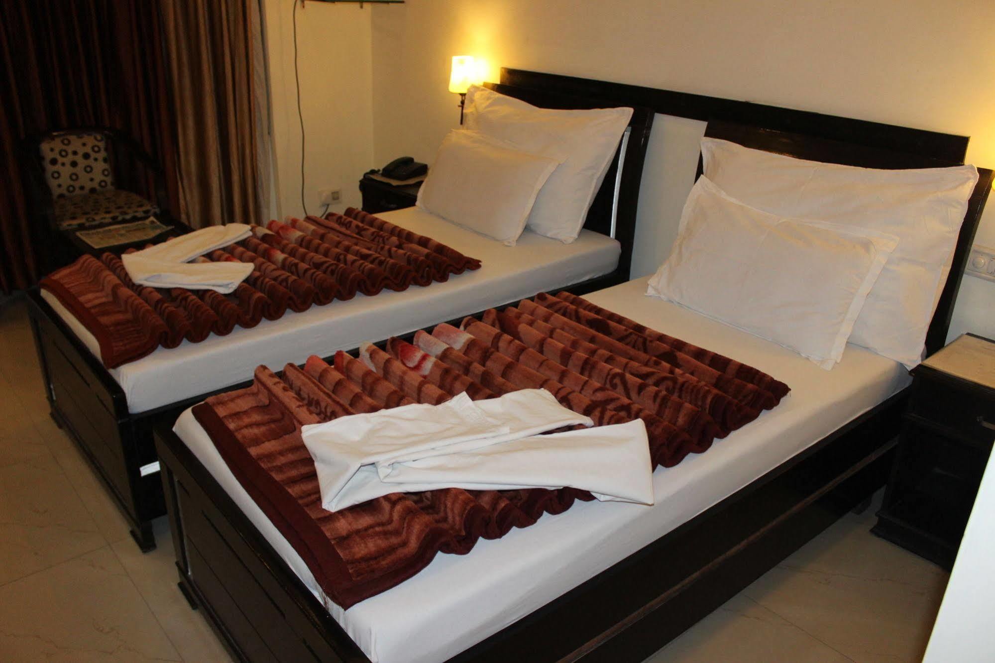 Hotel Hong Kong Inn Amritsar Eksteriør billede