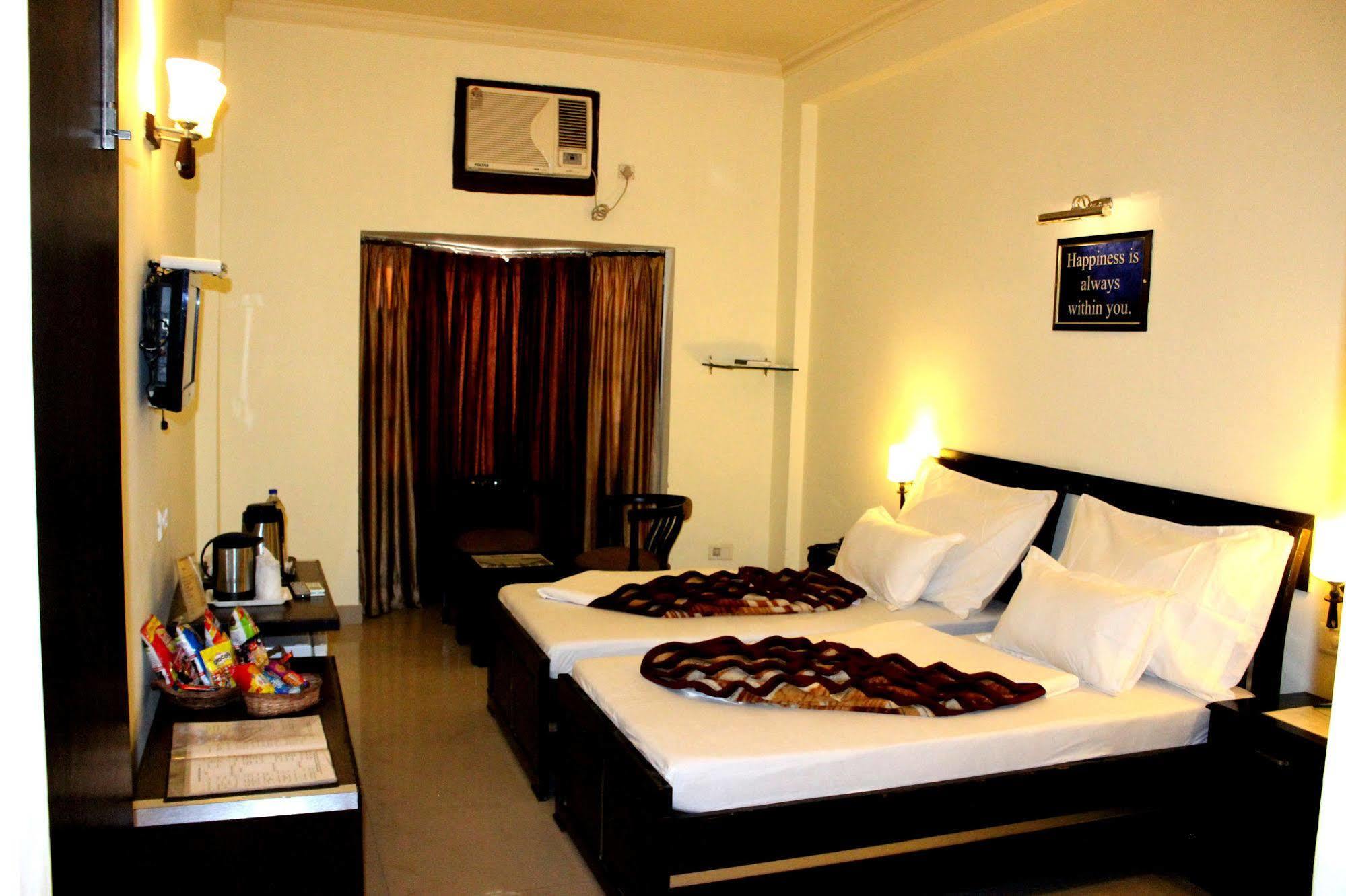 Hotel Hong Kong Inn Amritsar Eksteriør billede